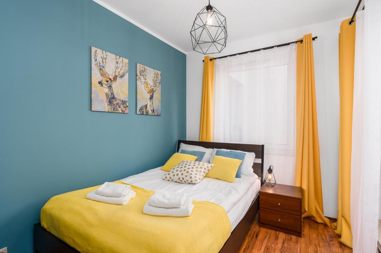 Sleepway Apartments - Garbary 95-75D ポズナン エクステリア 写真