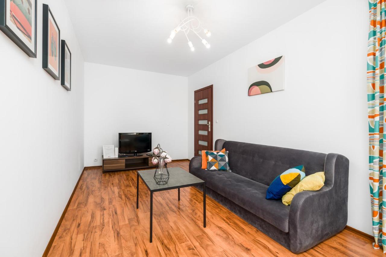 Sleepway Apartments - Garbary 95-75D ポズナン エクステリア 写真